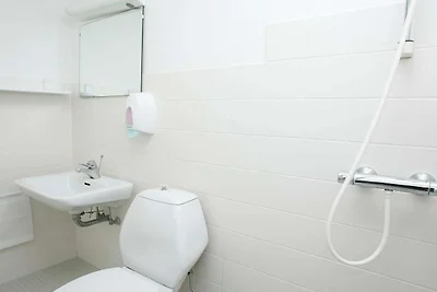 2 persone casa in un parco vacanze a...