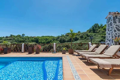 Ferienhaus mit Gemeinschaftspool in...