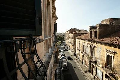 Wohnung in Catania mit Balkon und Parken