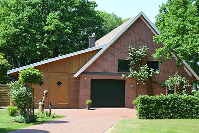 Vakantiehuis in Lindern met tuin