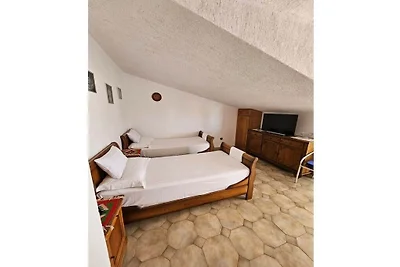 Wohnung in Tribunj mit Balkon und Parken