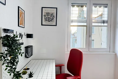 Camera accogliente in un accogliente appartam...