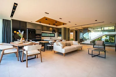 Villa in Kalkan mit Schwimmbecken