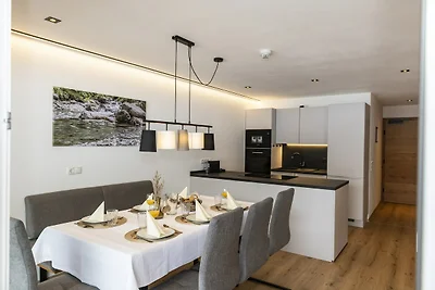 Alpenapartment mit Aussicht und Garten