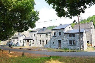 Lussuoso cottage ad Hamoir vicino al fiume