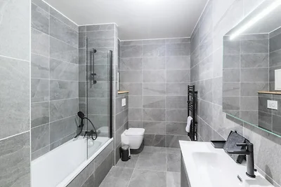 Nuovo appartamento con accesso diretto alle p...