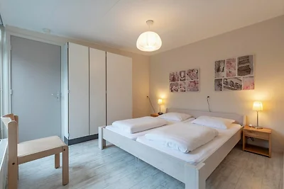 Bungalow in Sint Maartenszee am Strand