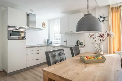 Wohnung in den Niederlanden mit Balkon