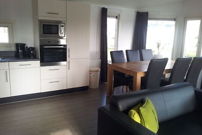 Verzorgd chalet niet ver van de Biesbosch