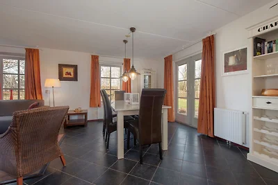 Freistehendes Ferienhaus mit 2 Bädern, 2 km v...