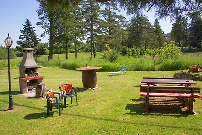 Modernes Ferienhaus mit Garten