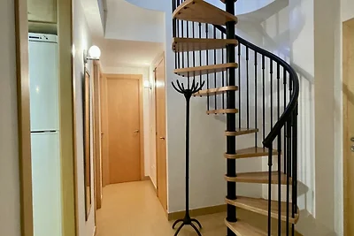 Apartment für sechs Personen mit Swimmingpool