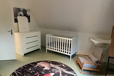 Casa a misura di bambino con 2 bagni, in un p...