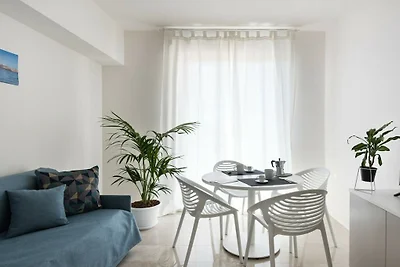 Crispi Bilo 12 con balcone - Locazione