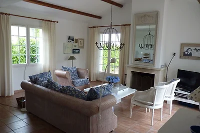Villa mit WiFi, in natürlicher Umgebung