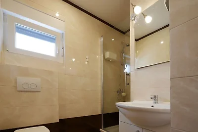 Wohnung in Šilo mit Meerblick-Balkon