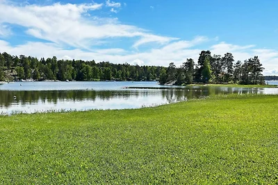 4 Personen Ferienhaus in STAVSNÄS-By Traum