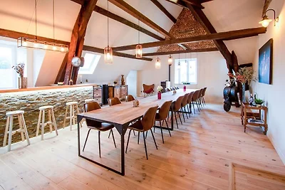 Wellnessschloss mit Kinoglück