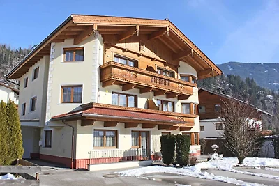 Schönes Appartement mit Terrasse in Tirol