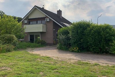 Luxuriöses Ferienhaus mit Terrasse