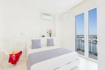 Apartment mit Hafenblick in Marina di Cassano