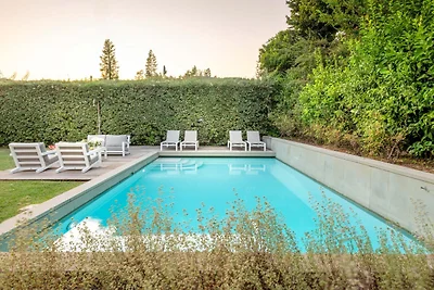 Villa in Pietrasanta bei Apuanischen Alpen