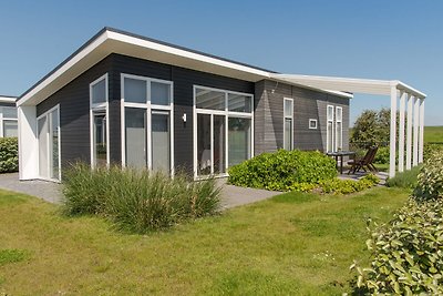 Schönes Chalet in der Nähe der Oosterschelde