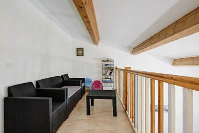 Familienvilla in der Nähe des Lac de Jouarres