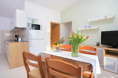 Apartments Roščić - Classic Two Bedroom Apart...