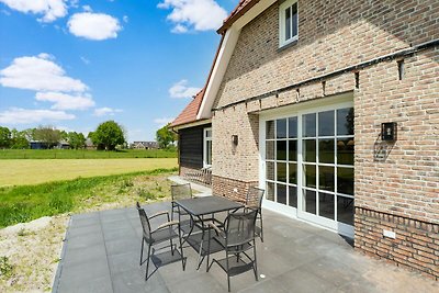 Schönes Ferienhaus mit Terrasse