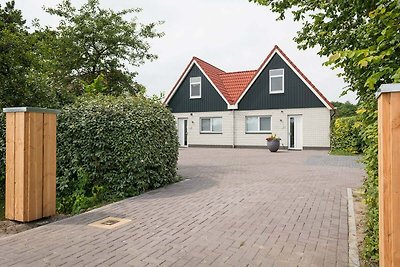 Bungalow in De Cocksdorp Texel with Terrace