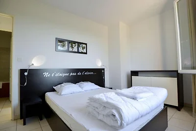 Appartement in Azille bij Lac de Jouarres