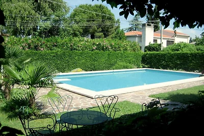 Moderne Villa in Lazise mit privatem Pool