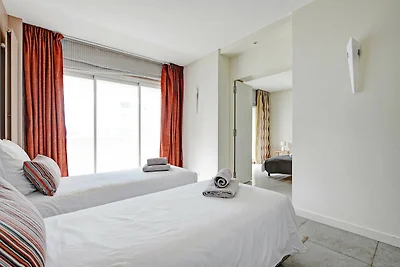 Außergewöhnliche 3-Zimmer-Wohnung mit 6 Bäder...