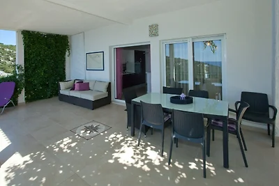 Wonderful Visinisce Apartments with Terrace a...