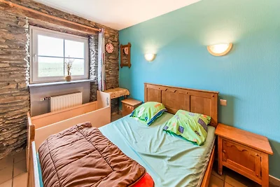 Schöner Bauernhof in Brisy mit Sauna