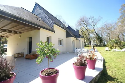 Lebendiges Ferienhaus mit eingezäuntem Garten