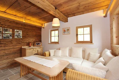 Chalet an der Skipiste in St. Johann in Tirol