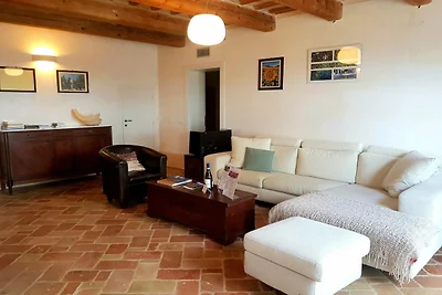 Alloggio in una bella villa con piscina