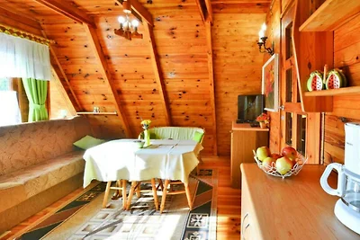 Ferienhaus in Osieki in der Nähe eines Sees