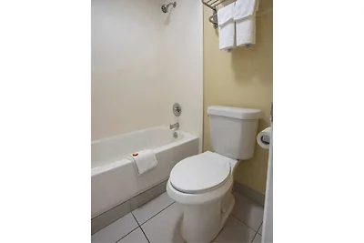 Knoxville, TN | 2 Queensize-Betten
