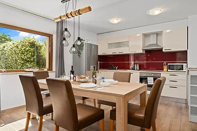 Holiday Home Mlačić - Three Bedroom Holiday H...
