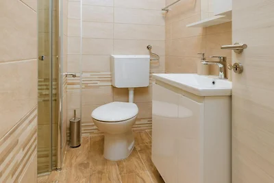 Apartamento en Valbandon cerca de Playa...