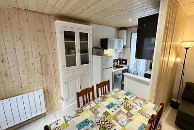 Haus in Mont-Dore mit Terrasse und Aussicht