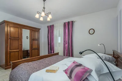 Villa in Porec mit Schwimmbecken