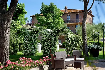 Herrenhaus in Montepulciano mit Pool