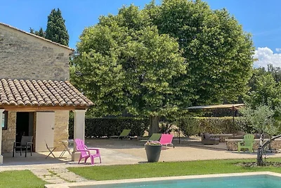 Isle sur la Sorgue mit Pool