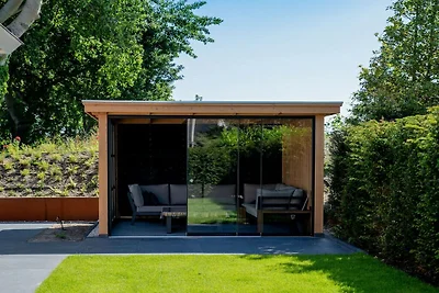 Holiday house in Ouddorp with Swimming Pool