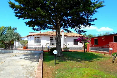 Villa spaziosa con ampia veranda