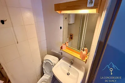 Hub vlakbij de dorpsbeek